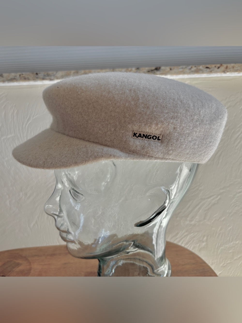 Kangol Wool Mau Beret Flat Cap - Cream Color - size M - Unisex